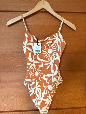 JADE ONE PIECE WOMAN'S SWIMSUIT NWT (LAYLA) XS